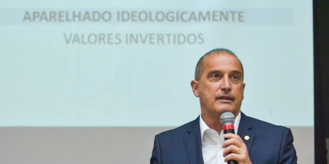 Chefe da Casa Civil, Onyx Lorenzoni, em palestra, na semana passada, na Farsul