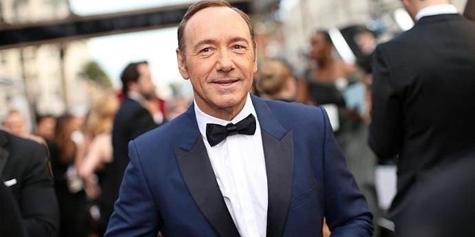 Spacey enfrenta uma série de alegações de má conduta sexual em Hollywood