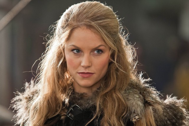 Ellen Hollman, de “Spartacus”, se junta ao elenco de “Matrix 4”