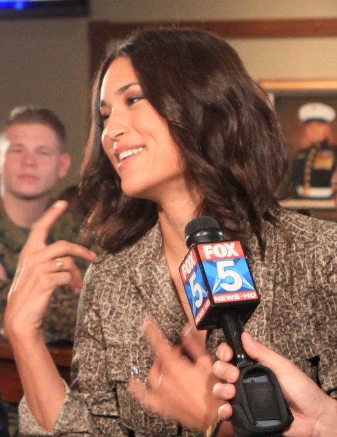 Julia Jones – Wikipédia, a enciclopédia livre