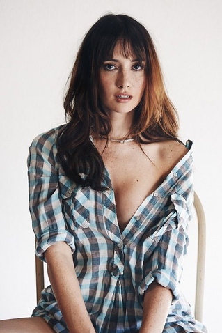 Sara Malakul Lane (1 de Fevereiro de 1983) | Artista | Filmow