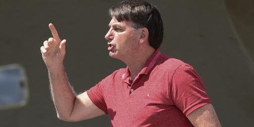 Bolsonaro quer reabertura de escolas militares