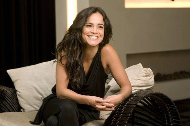Alice Braga fala sobre seus próximos projetos no cinema | Notícias ...