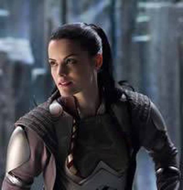 Thor 2 | Jaimie Alexander se machuca no set