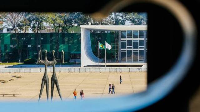 O Brasil quer inovar na política mundial com um golpe de estados sem militares