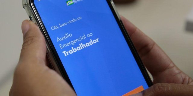 Beneficiados poderão movimentar o dinheiro por meio do aplicativo da Caixa