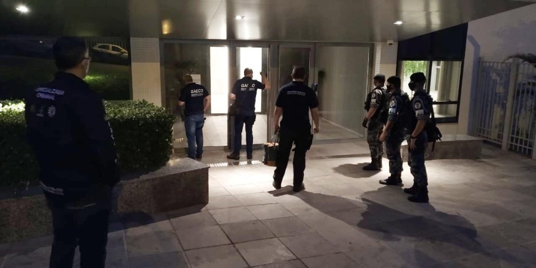 Houve o cumprimento de 13 mandados de busca e apreensão na Região Metropolitana de Porto Alegre