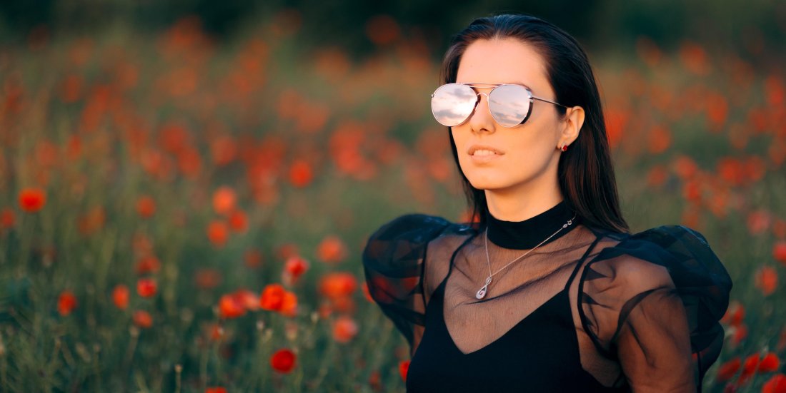 Manga bufante ou ombros largos serão destaques neste inverno