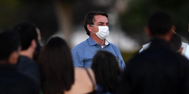 Presidente minimizou efeitos da pandemia por longo período