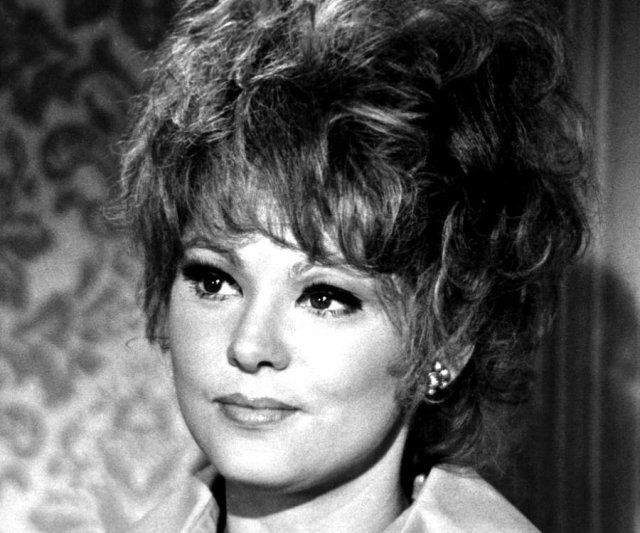 Barbara Harris, atriz de 'Trama macabra' e 'O inimigo oculto ...