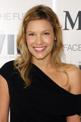 Kiele Sanchez (13 de Outubro de 1977) | Artista | Filmow