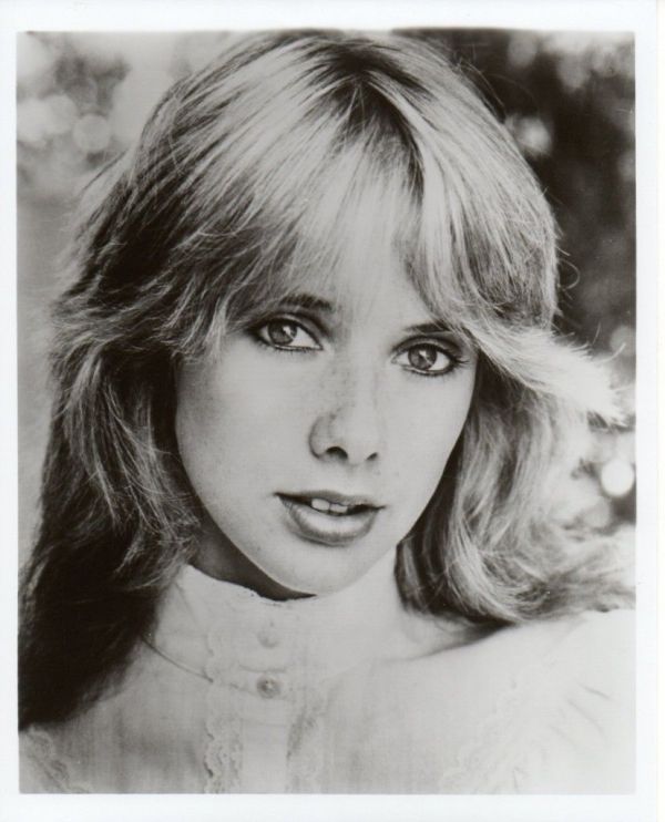 Rosanna Arquette em 2020 (com imagens) | Foto top, Atrizes, Mulheres em  branco
