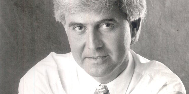 Jornalista trabalhou na TV Guaíba e foi o criador da Festa Nacional do Disco e Festa Nacional da Música