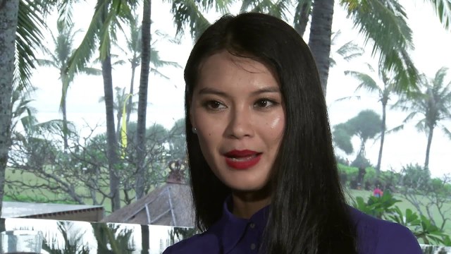 Miss World 2013 - Interview with Miss World 2012 - Wenxia Yu - YouTube