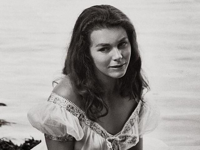 RS Notícias: Marianne Koch, atriz alemã