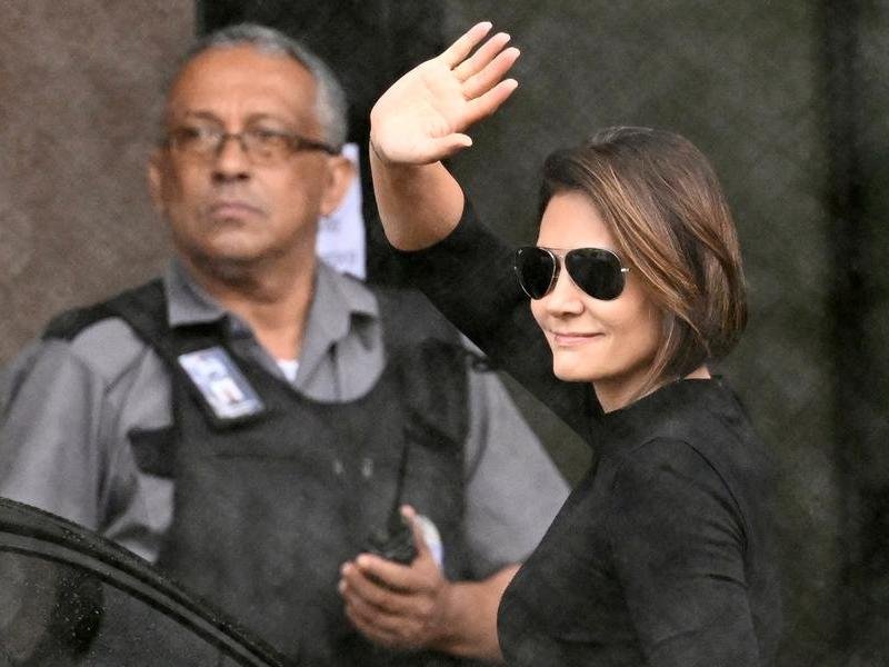 Michelle e filhos de Bolsonaro têm embates públicos Foto : Evaristo Sá / AFP / CP